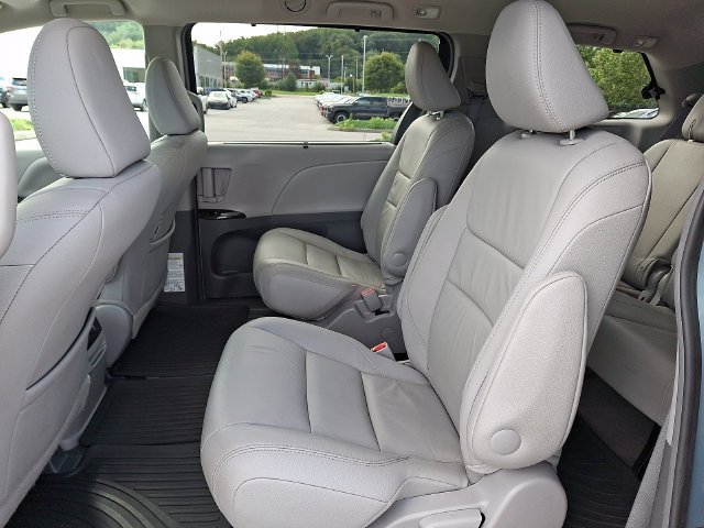 Certified 2017 Toyota Sienna XLE Premium w/ Protection Package AWD/4WD image 10
