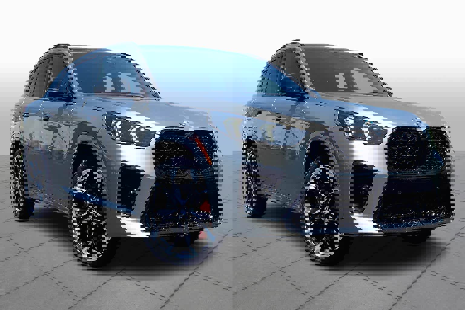 New 2025 BMW X2 xDrive28i w/ Technology Package image 2