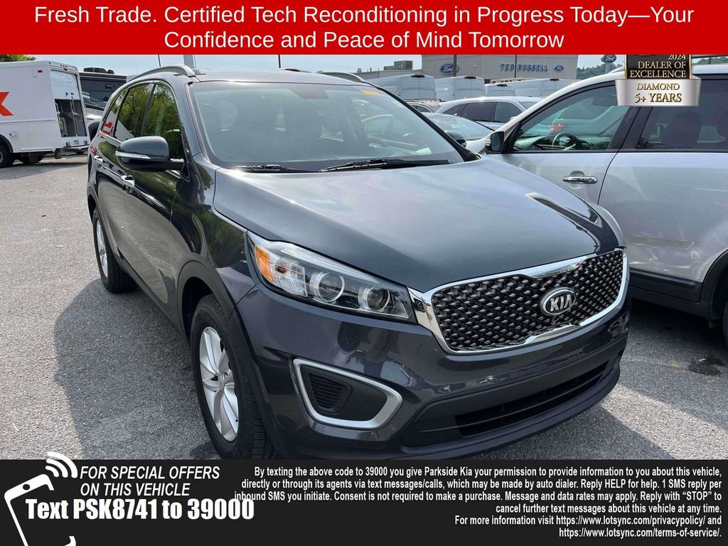 Used 2017 Kia Sorento FWD w/ LX Convenience Package image 1