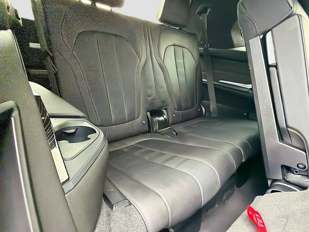 Used 2020 BMW X7 M50i w/ Executive Package AWD/4WD image 20