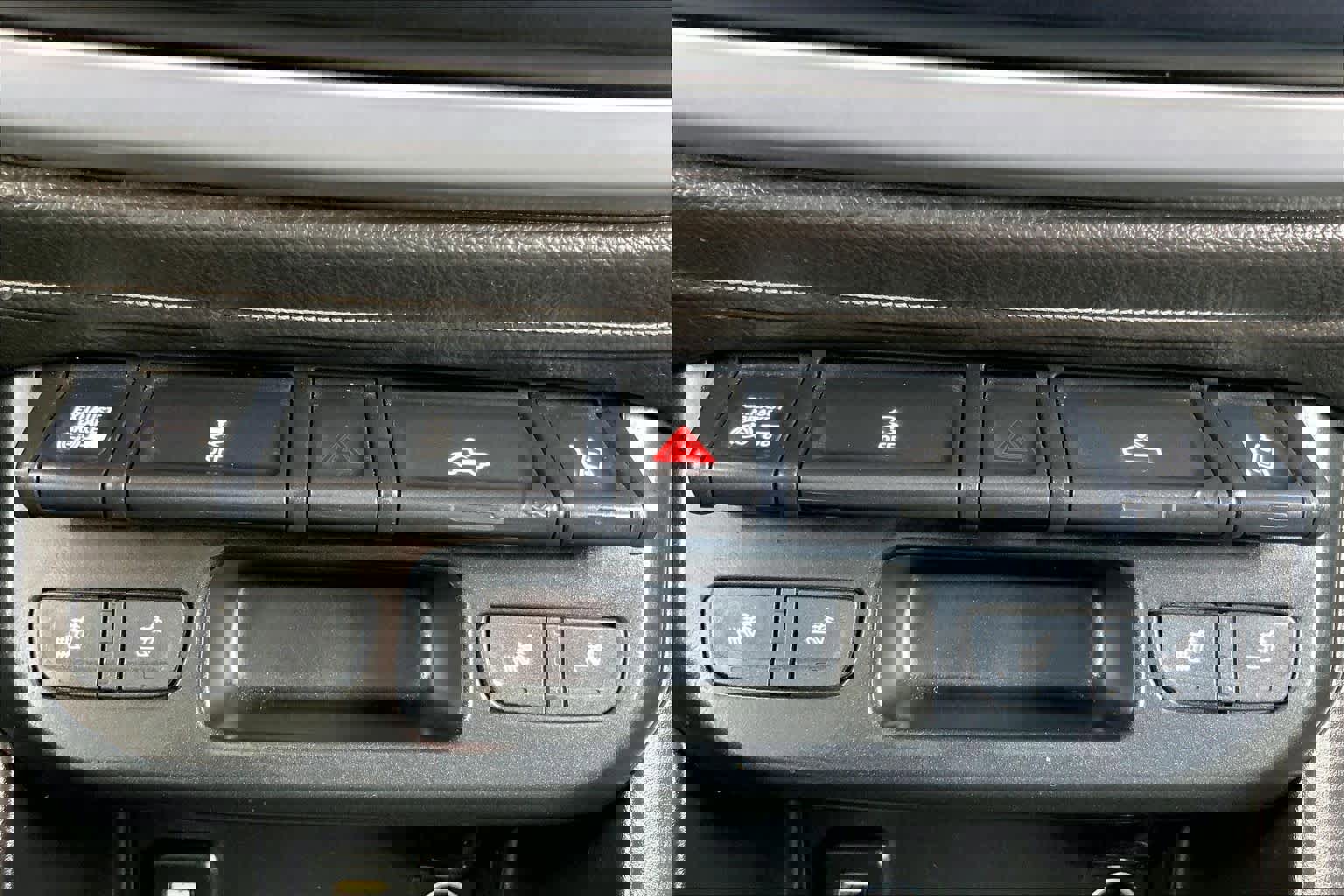 Used 2018 GMC Canyon SLT w/ Driver Alert Package image 34