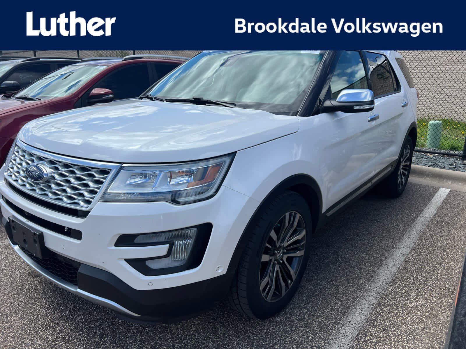 Used 2017 Ford Explorer Platinum AWD/4WD image 1