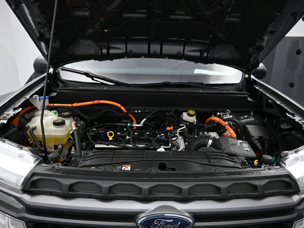 Certified 2023 Ford Maverick XLT image 27