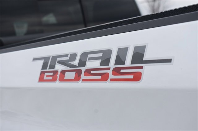 Used 2021 Chevrolet Silverado 1500 LT Trail Boss w/ Convenience Package II image 15