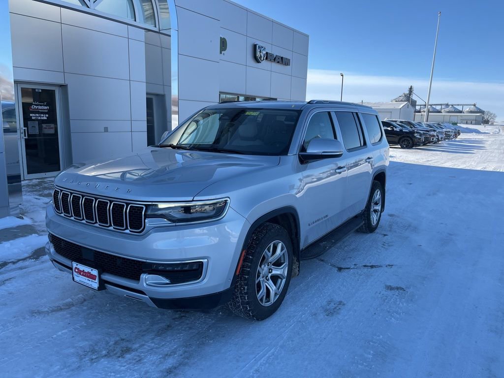Used 2022 Jeep Wagoneer Series II image 2