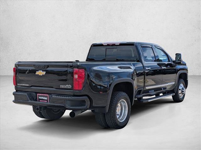 Used 2024 Chevrolet Silverado 3500 High Country w/ High Country Premium Package image 5