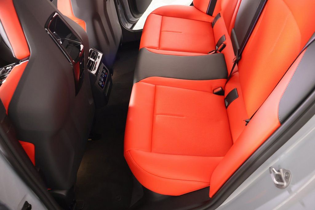 New 2026 BMW M5 Touring image 12