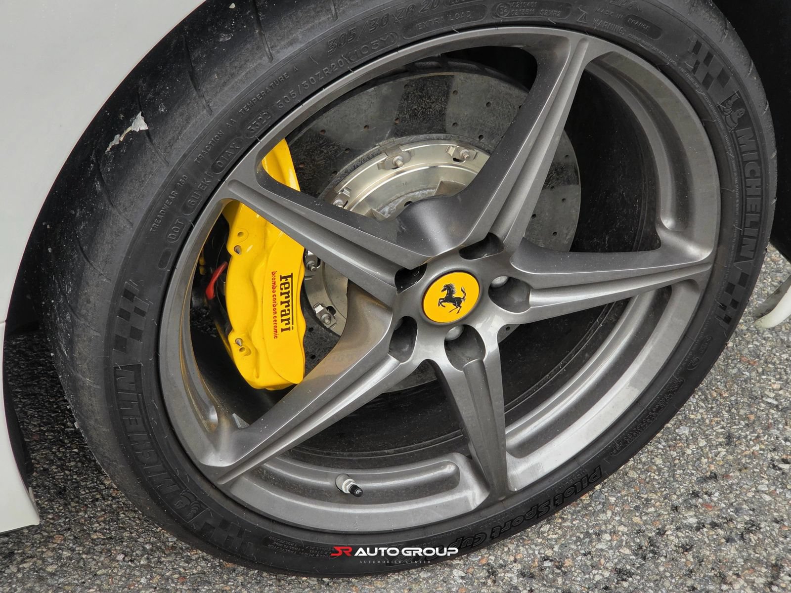 Used 2015 Ferrari 458 Italia Coupe RWD image 12