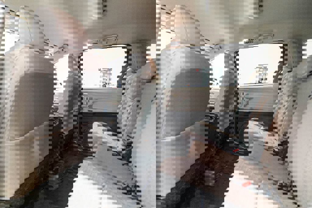 Certified 2024 Toyota Sienna LE image 14