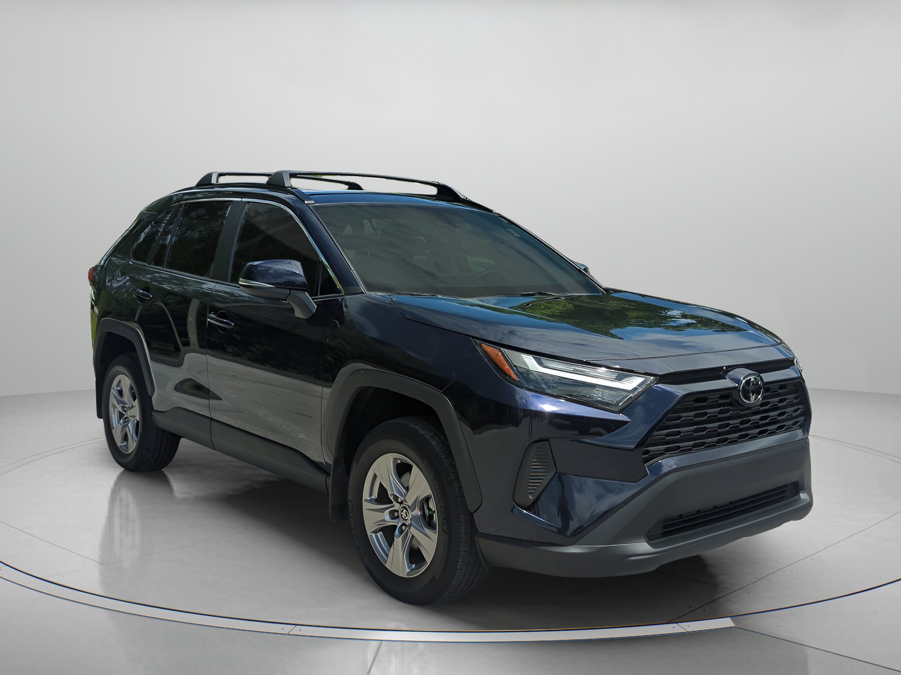 Used 2025 Toyota RAV4 XLE w/ Convenience Package FWD image 38