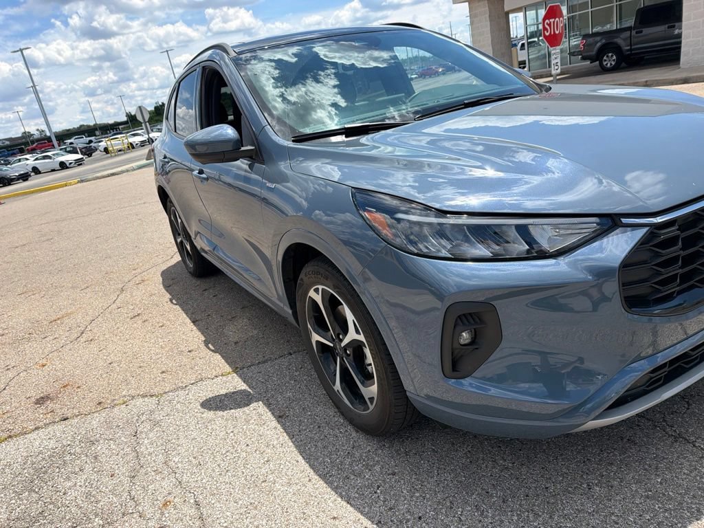 Used 2024 Ford Escape ST-Line Select w/ Tech Pack #2