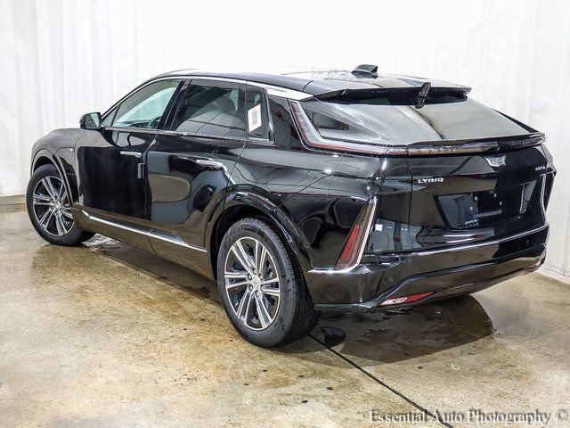 New 2025 Cadillac Lyriq Luxury w/ LPO, Floor Liner Package image 7
