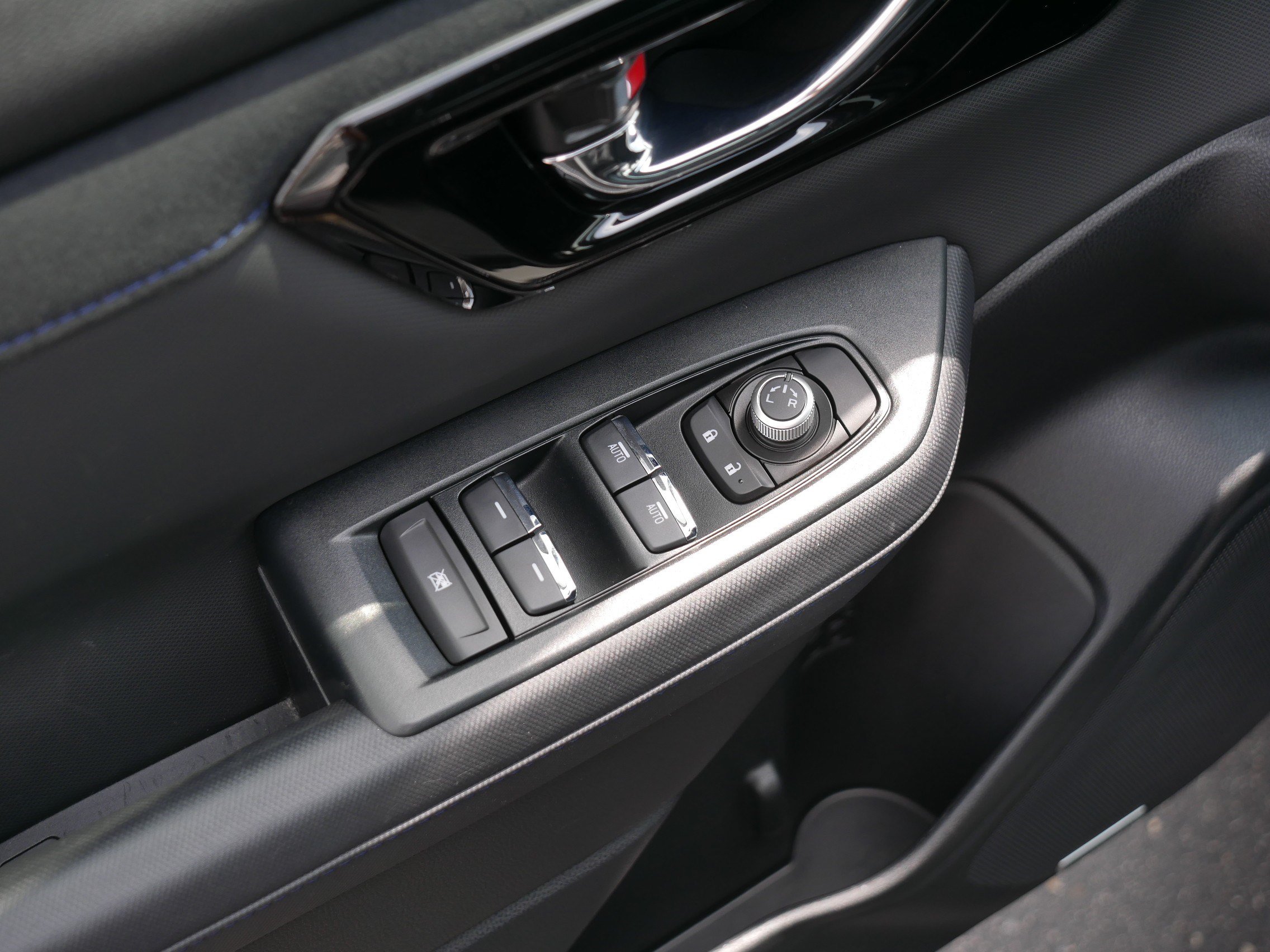 Used 2025 Subaru Forester Limited AWD/4WD image 19