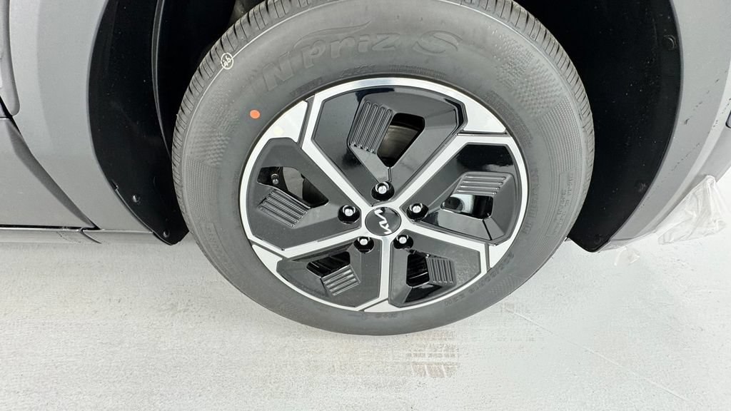 New 2026 Kia Niro EX FWD image 9