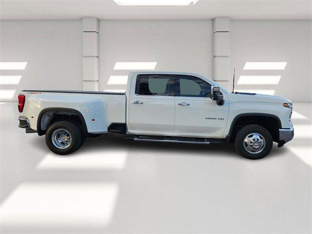 Certified 2024 Chevrolet Silverado 3500 LTZ w/ LTZ Plus Package image 6