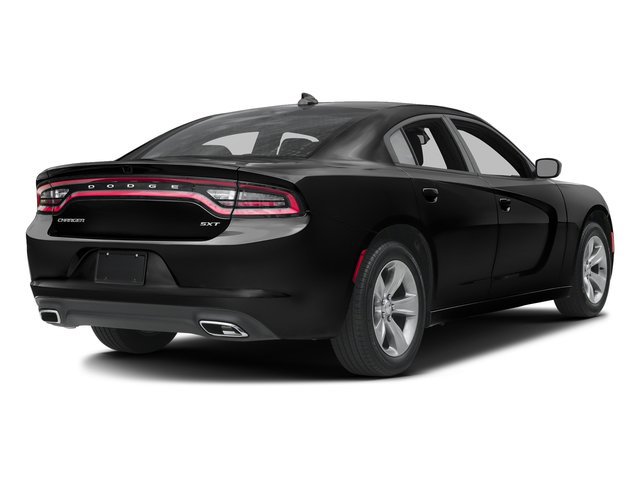 Used 2017 Dodge Charger SXT w/ AWD Plus Group image 2