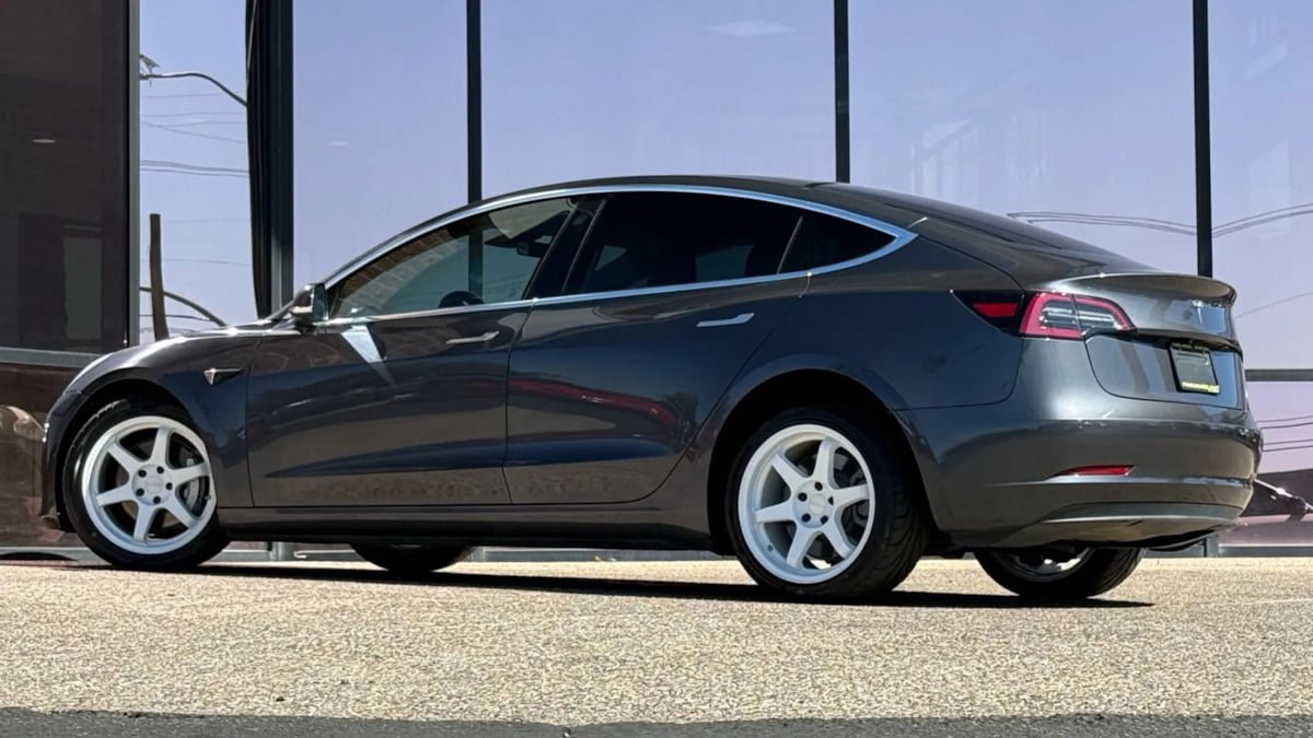 Used 2019 Tesla Model 3 Long Range image 6