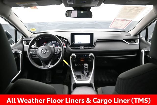 Certified 2023 Toyota RAV4 LE AWD/4WD image 18