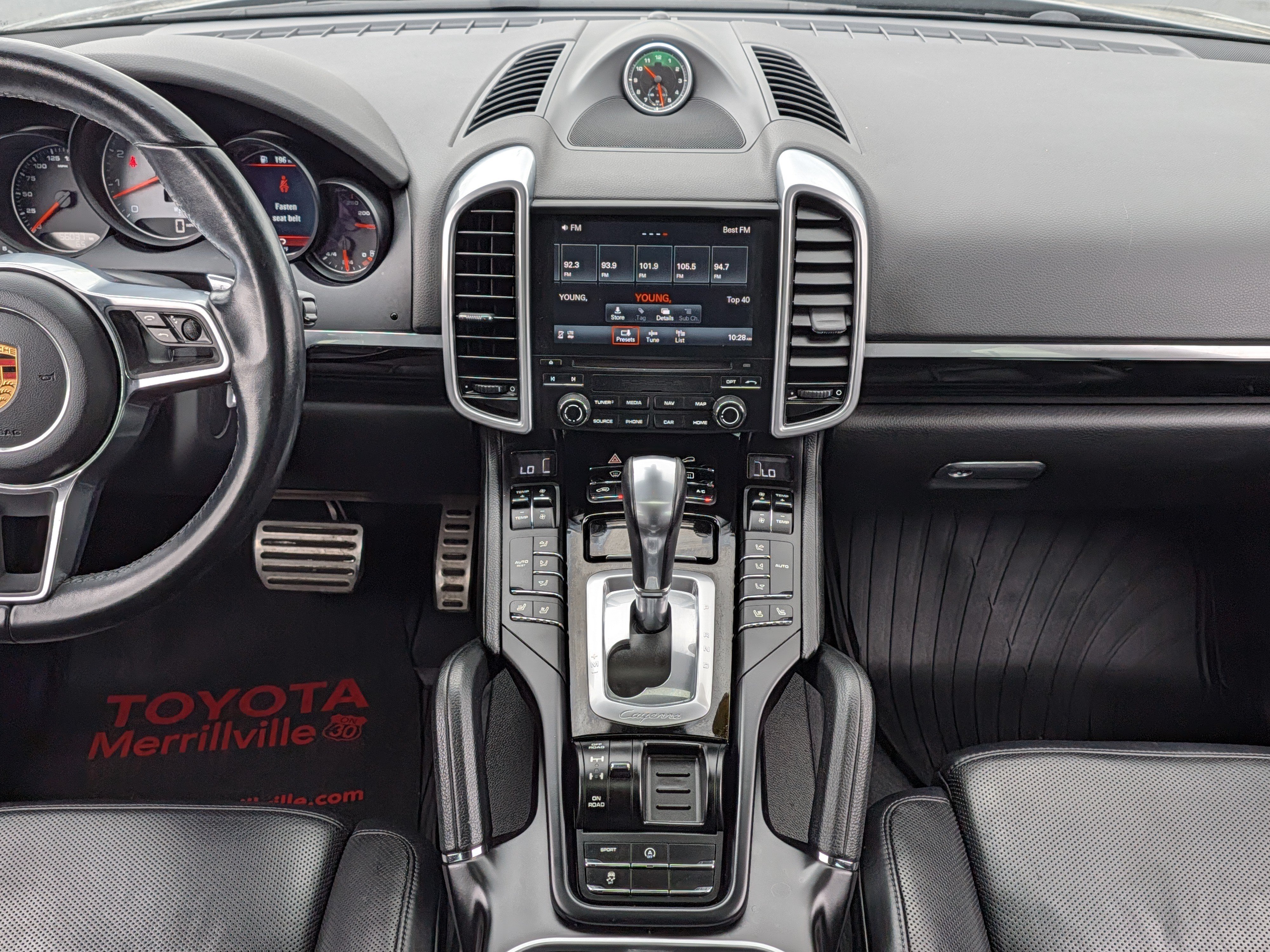 Used 2017 Porsche Cayenne S AWD/4WD image 3