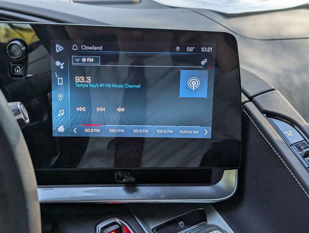 Used 2024 Chevrolet Corvette Stingray Convertible w/ Z51 Performance Package image 25