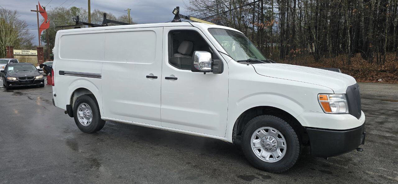 Used 2015 Nissan NV 2500 SV w/ Side & Curtain Airbag Package image 4