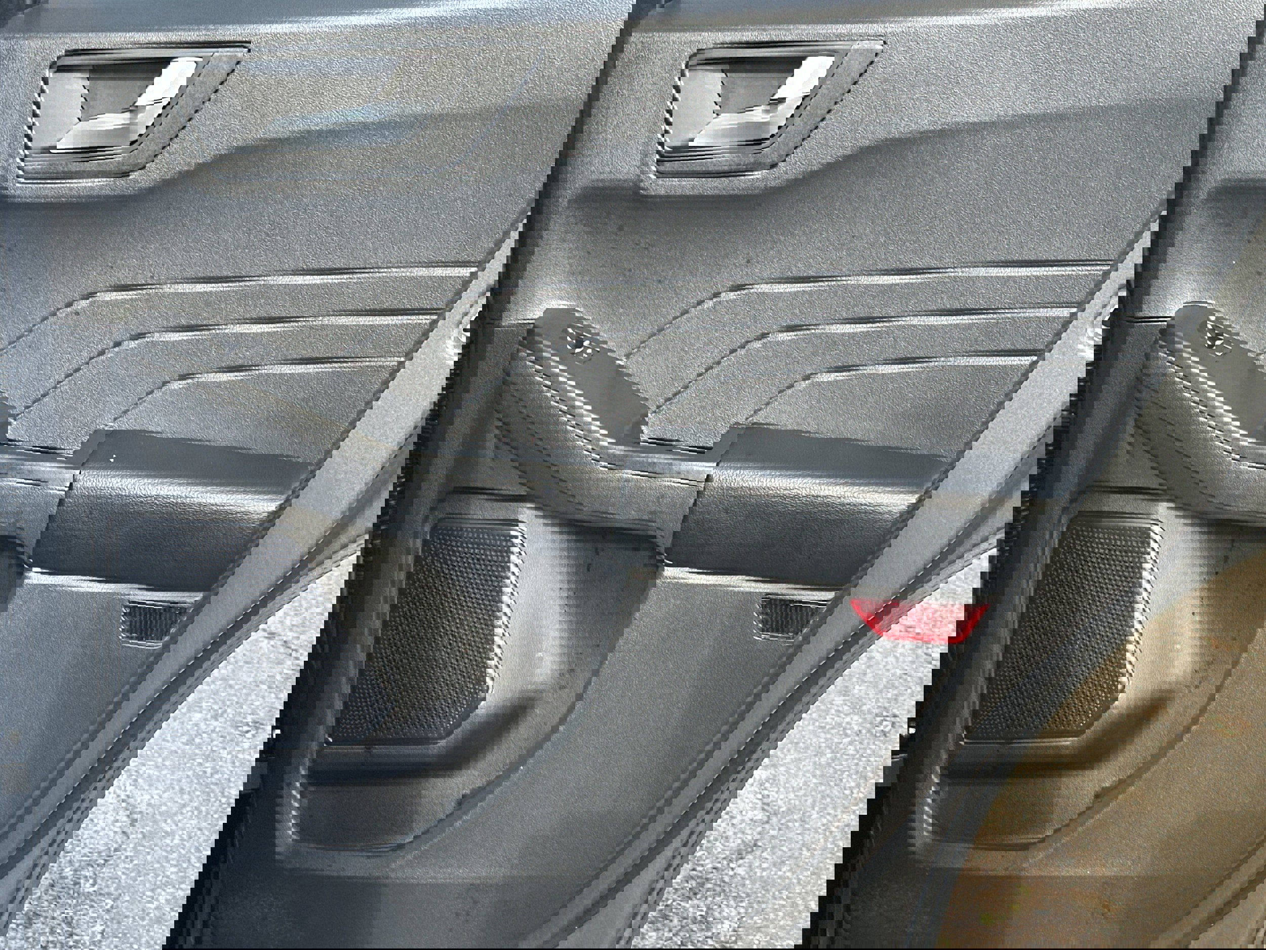 Used 2025 Ford Escape ST-Line image 16