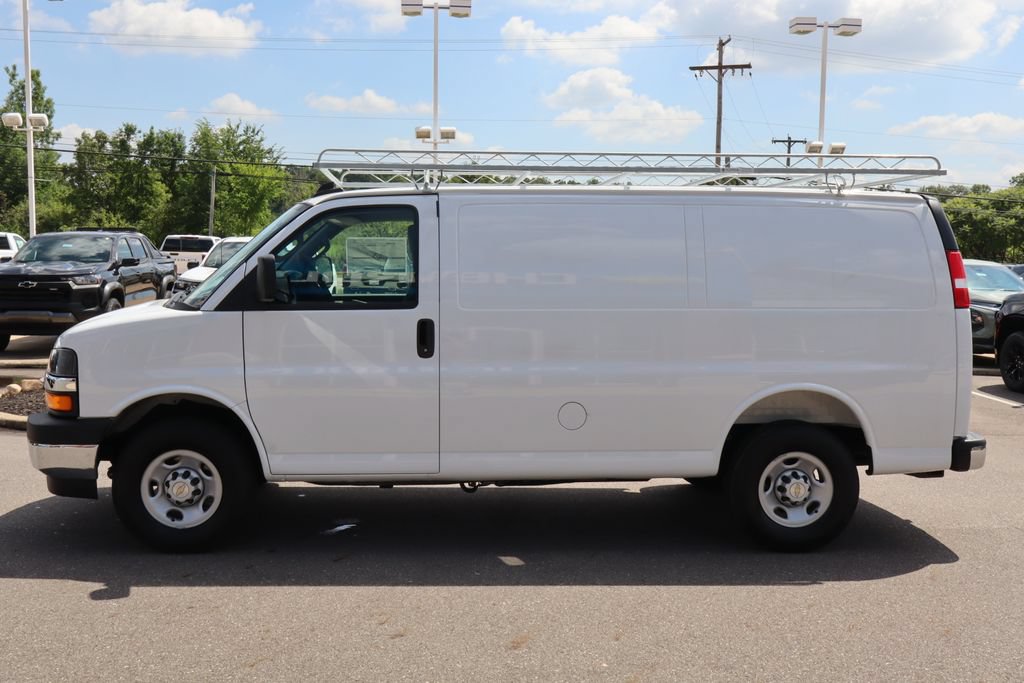 New 2025 Chevrolet Express 2500 w/ Driver Convenience Package RWD image 21