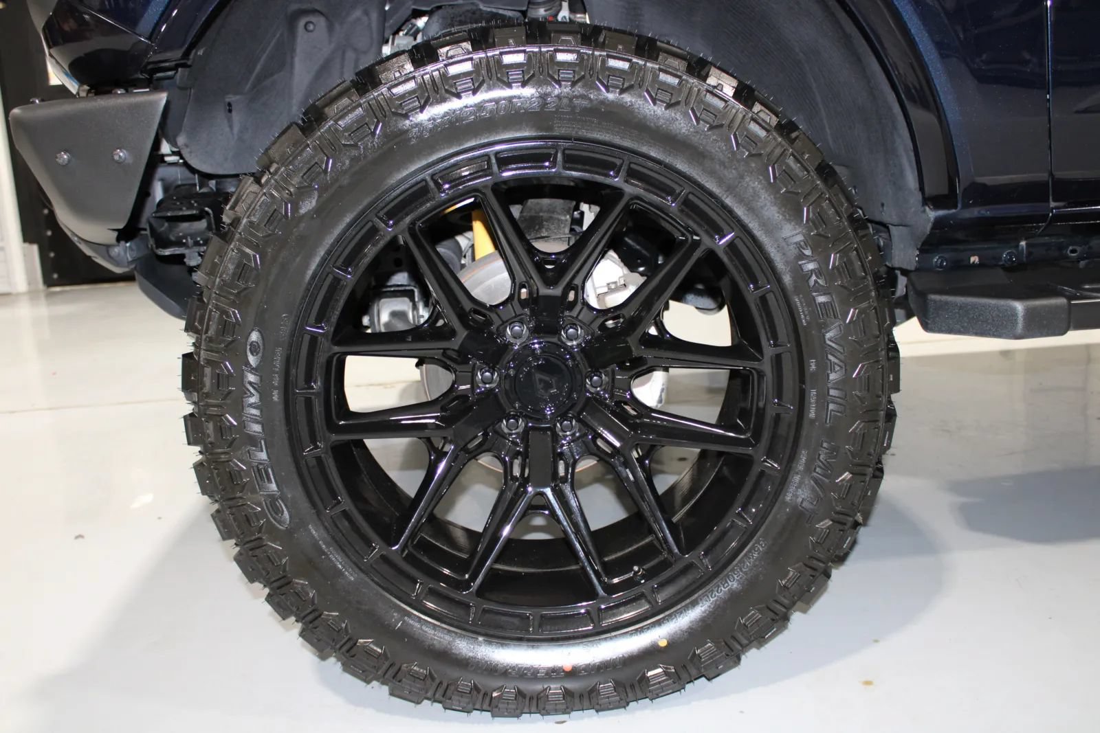 Used 2021 Ford Bronco Black Diamond w/ Sasquatch Package AWD/4WD image 31