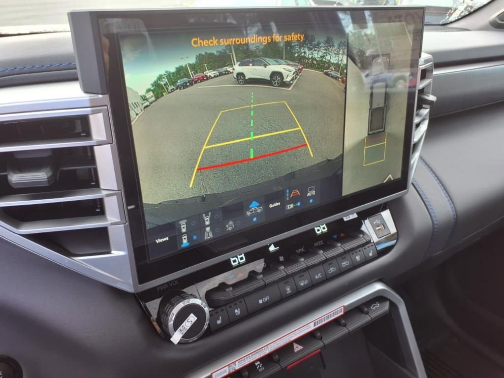 New 2025 Toyota Tundra Platinum image 19