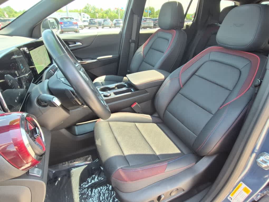 Used 2025 Chevrolet Equinox RS w/ Safety and Technology Package AWD/4WD image 11