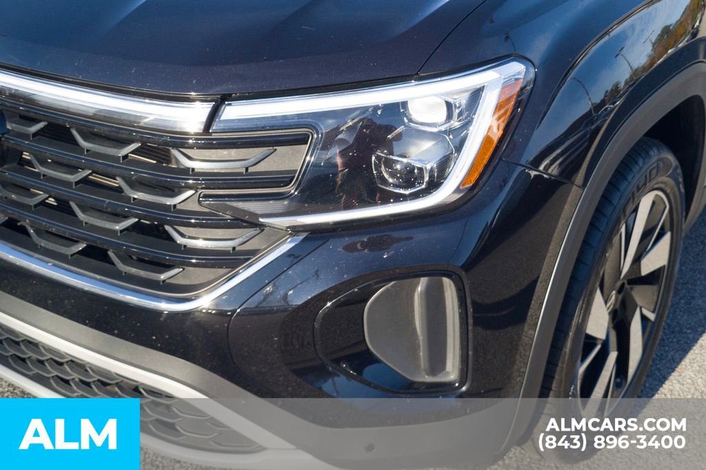 Used 2024 Volkswagen Atlas Cross Sport SE image 12