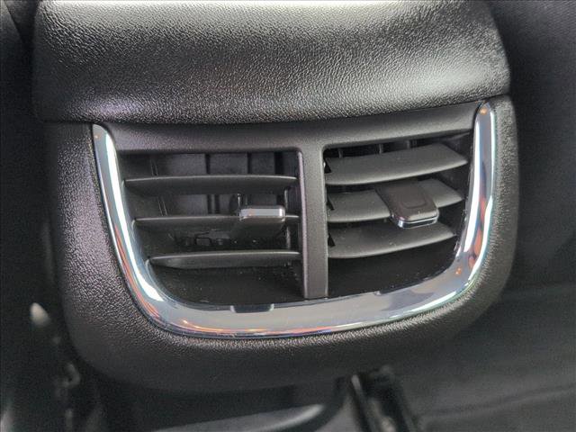 Used 2024 Chevrolet Malibu LT image 11