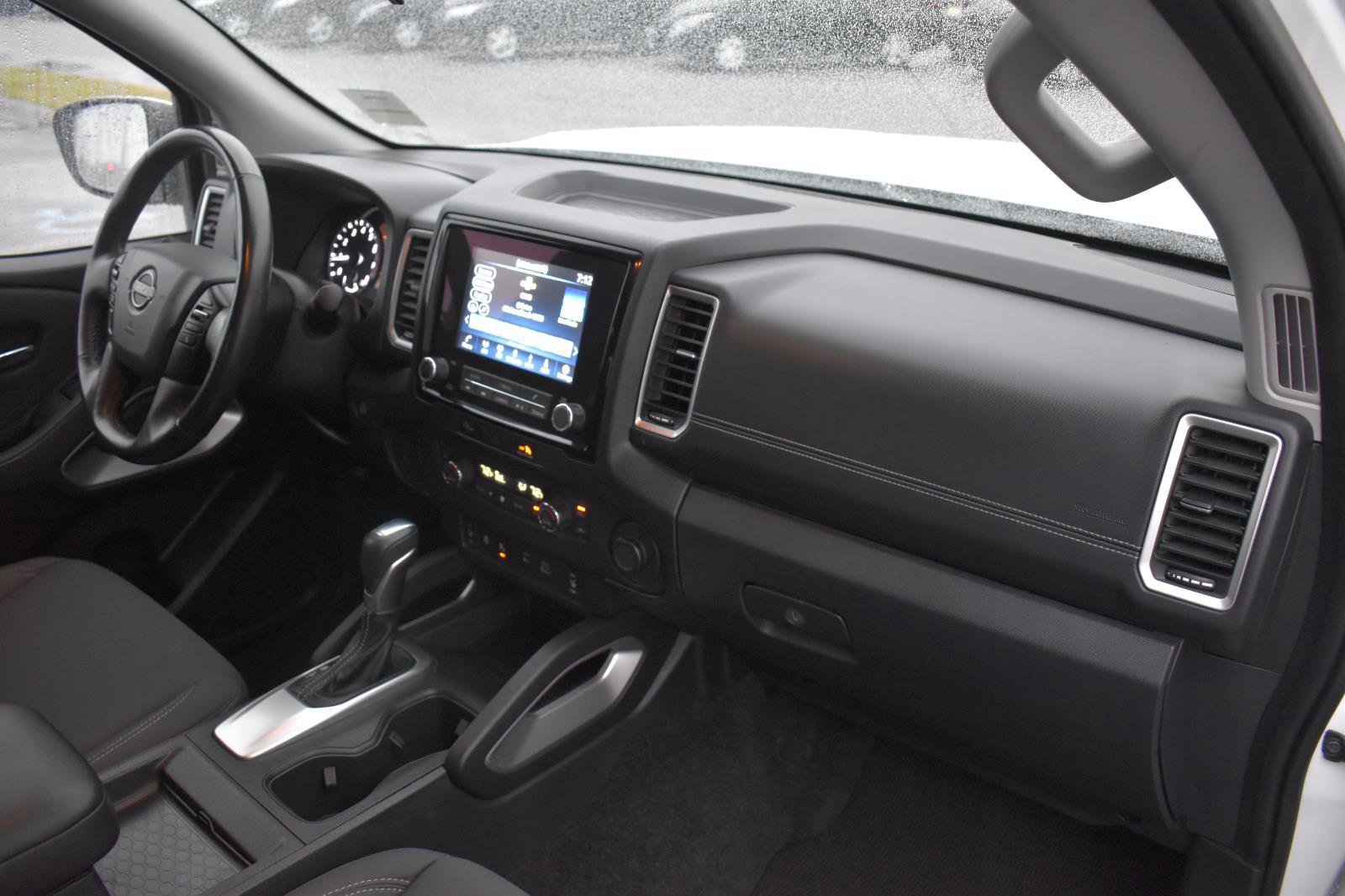 Used 2023 Nissan Frontier SV w/ SV Convenience Package image 49