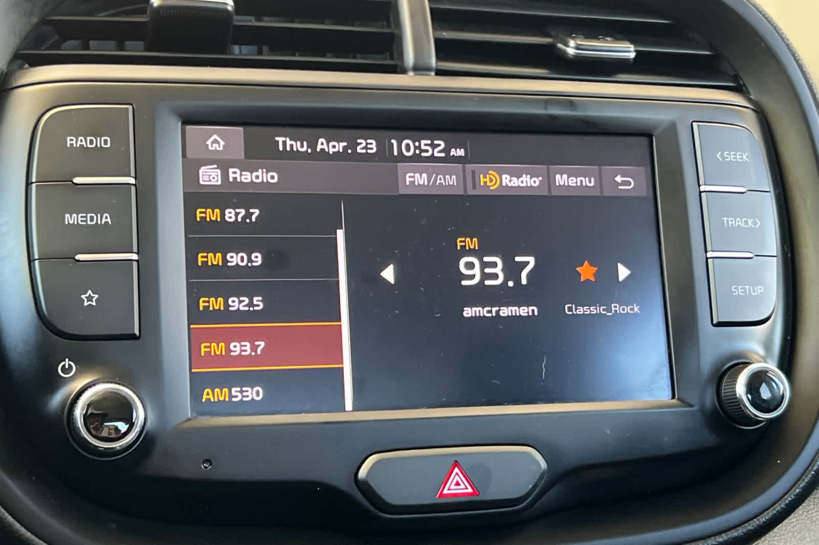 Used 2023 Kia Soul LX w/ LX Technology Package FWD image 19