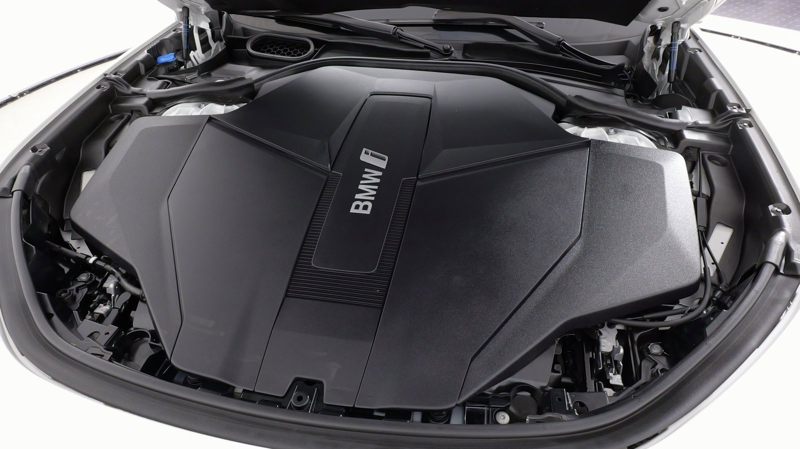 Used 2023 BMW i7 xDrive60 image 76