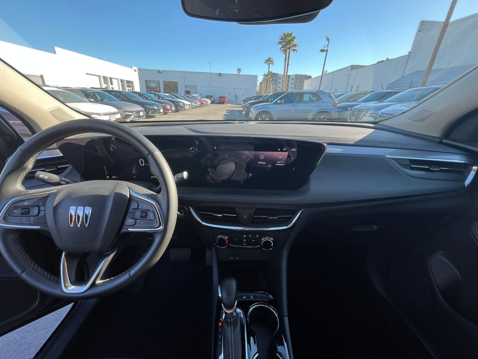 Used 2025 Buick Encore GX Preferred image 32