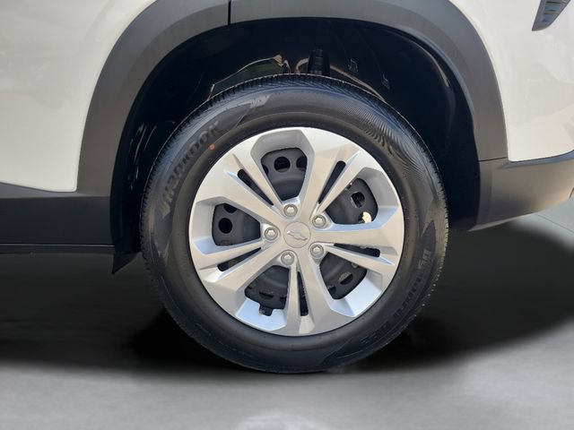 New 2026 Chevrolet Trax LS FWD image 34