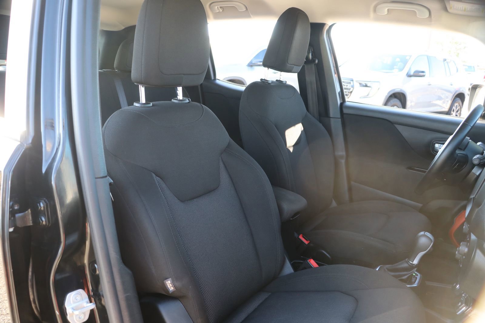 Used 2020 Jeep Renegade Sport image 34