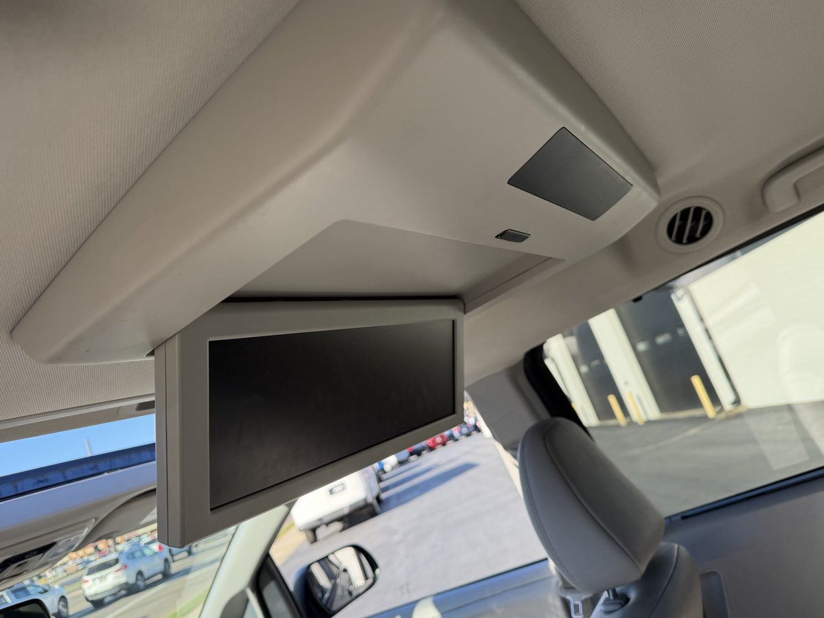 Used 2020 Toyota Sienna XLE Premium AWD/4WD image 17