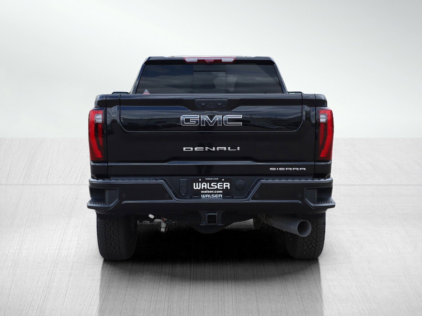 Used 2025 GMC Sierra 2500 Denali Ultimate AWD/4WD image 4