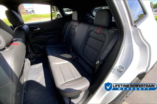 New 2025 Chevrolet Trax RS w/ Sunroof Package FWD image 11