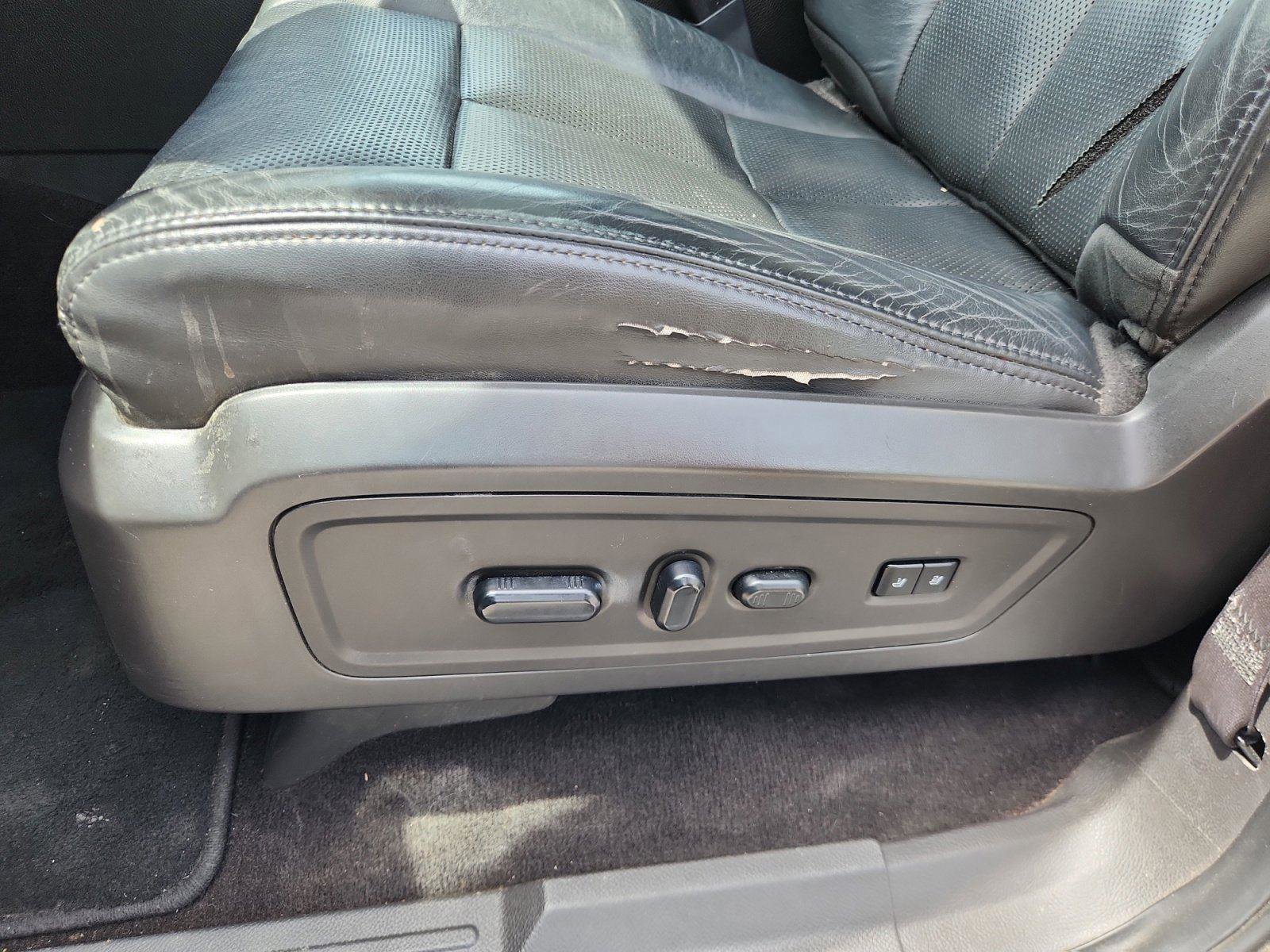 Used 2014 Lincoln Navigator 4WD image 20