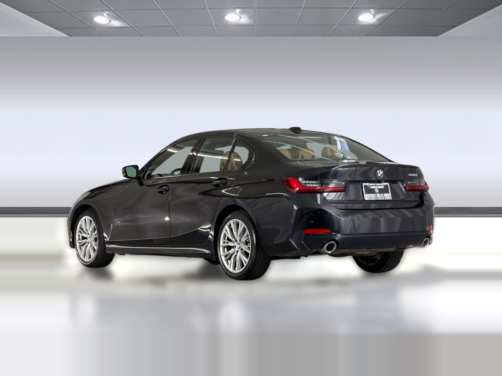 Used 2023 BMW 330i Sedan w/ Driving Assistance Package RWD image 3