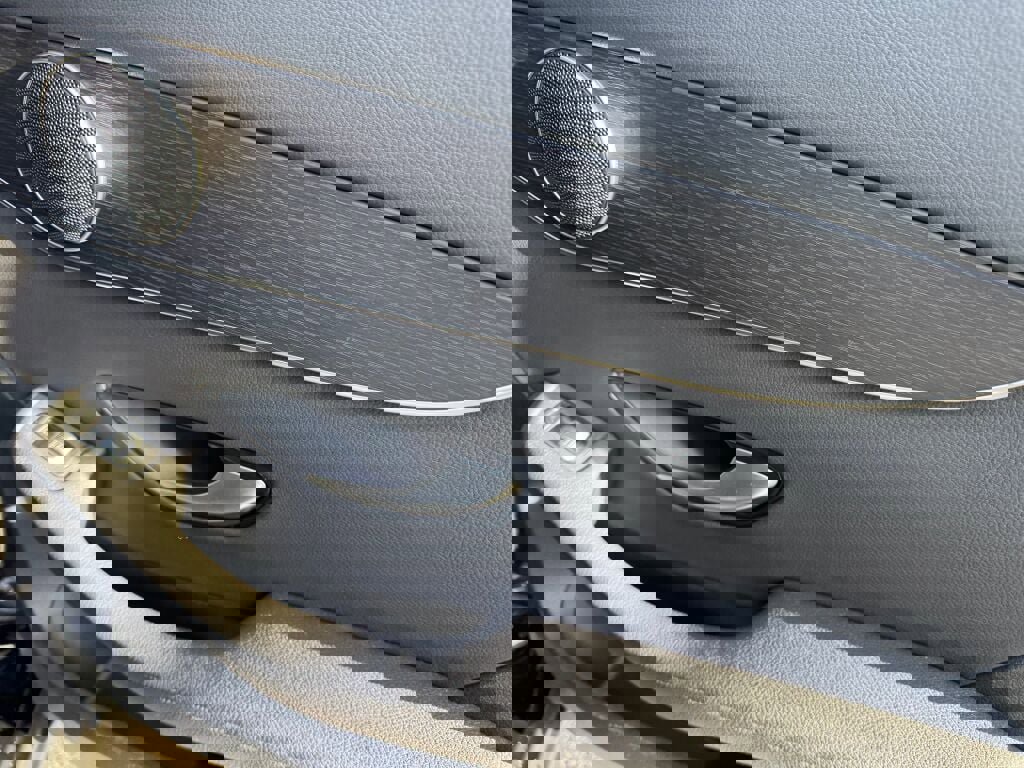 Used 2022 Mercedes-Benz GLC 300 4MATIC image 20