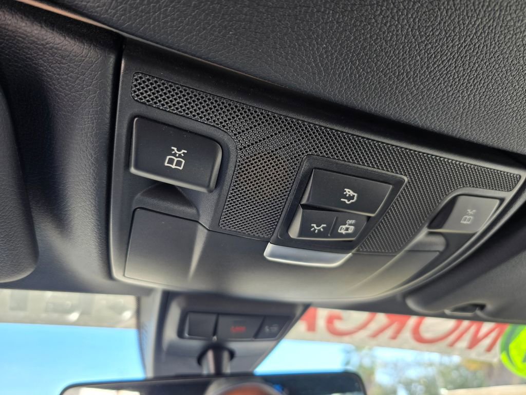 Used 2019 Mercedes-Benz E 450 4MATIC Cabriolet image 35