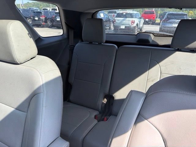 Used 2020 Chevrolet Traverse Premier FWD image 8