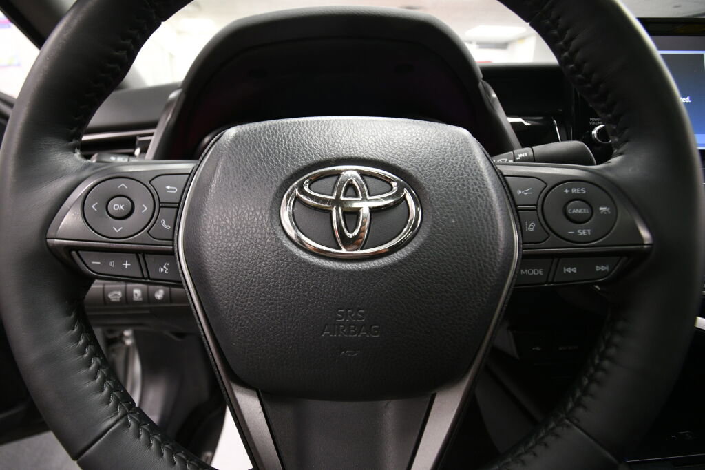 Certified 2022 Toyota Camry XSE image 16