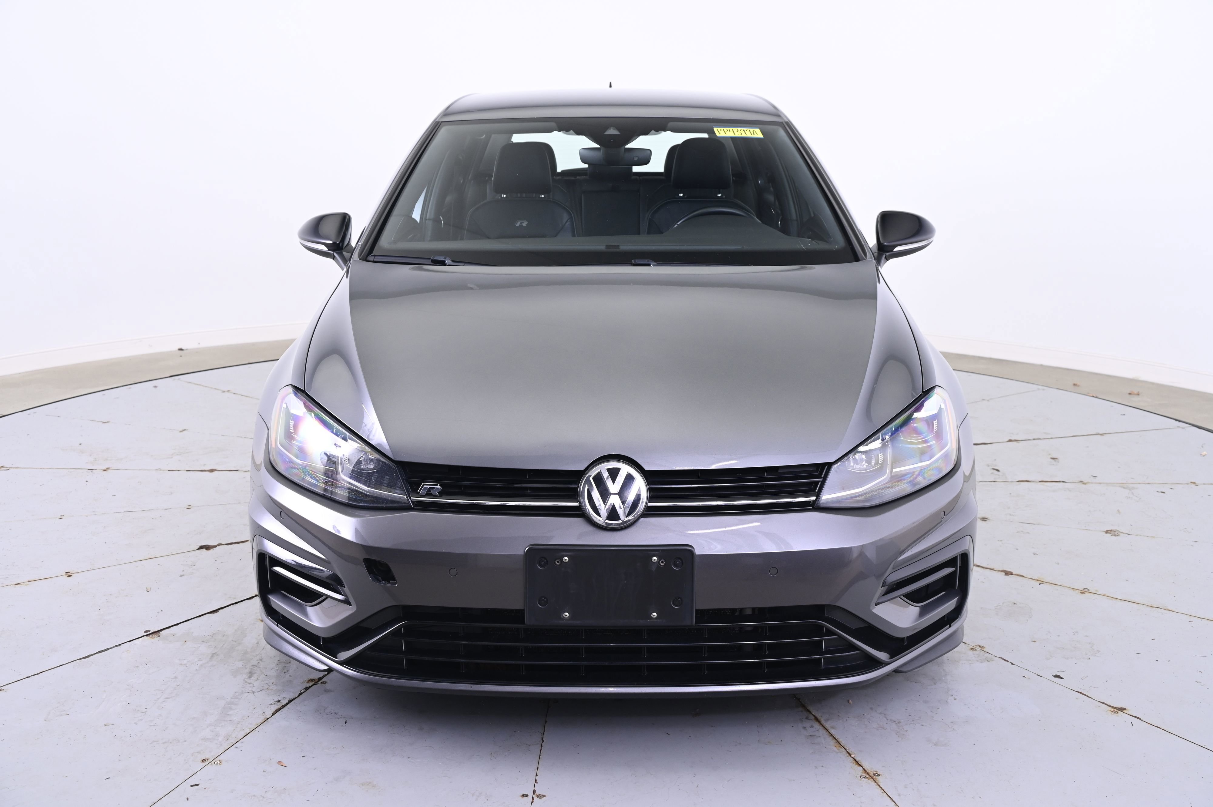 Used 2018 Volkswagen Golf R 4-Door image 10