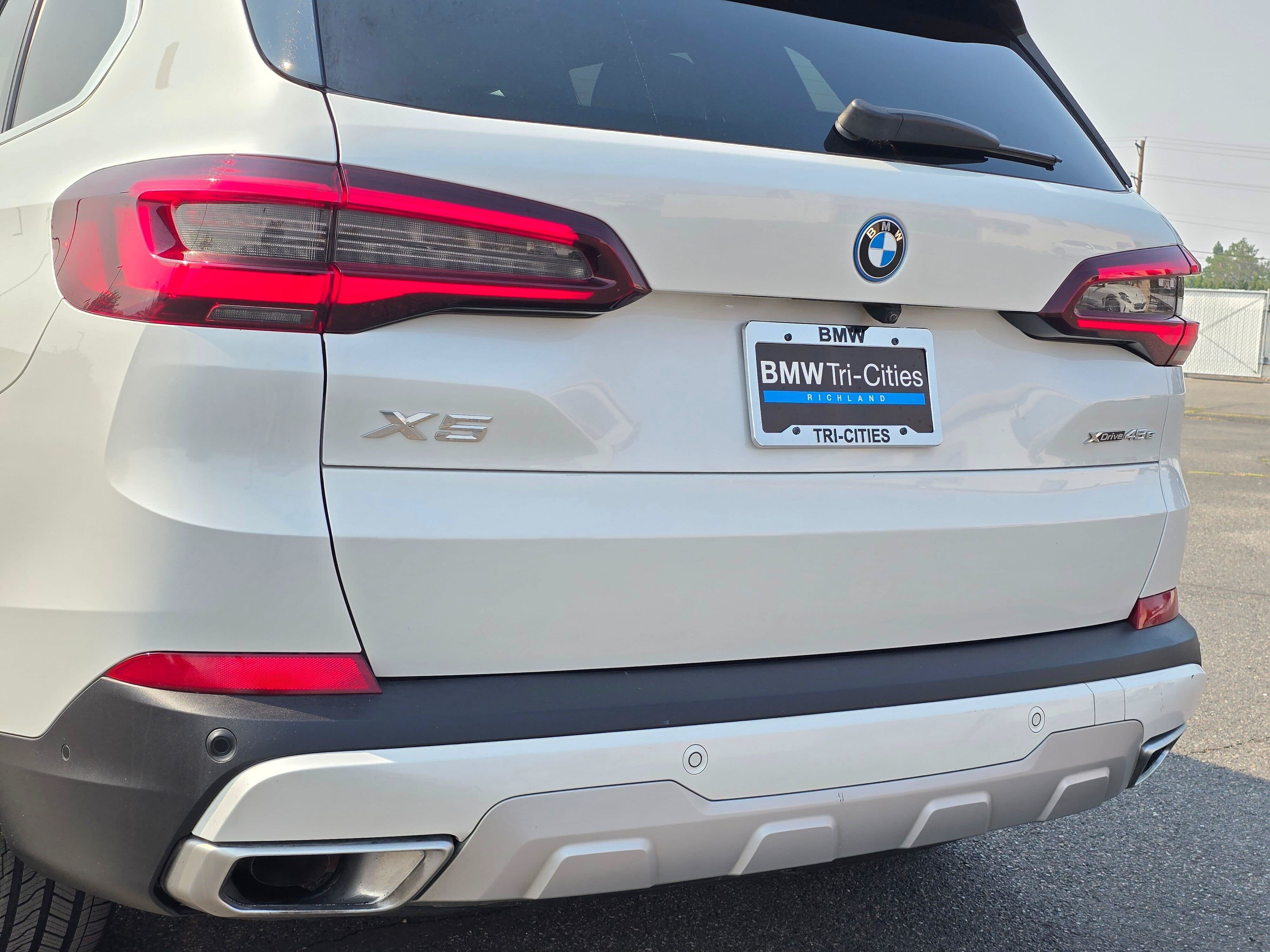 Used 2022 BMW X5 xDrive45e AWD/4WD image 7