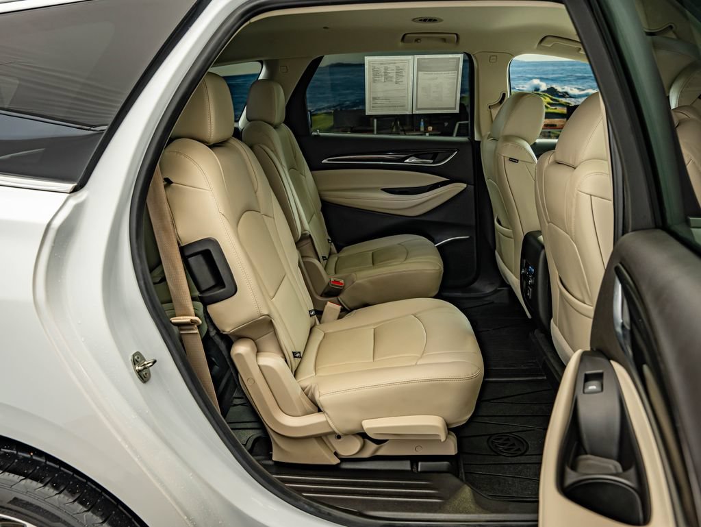 Used 2019 Buick Enclave Essence FWD image 35